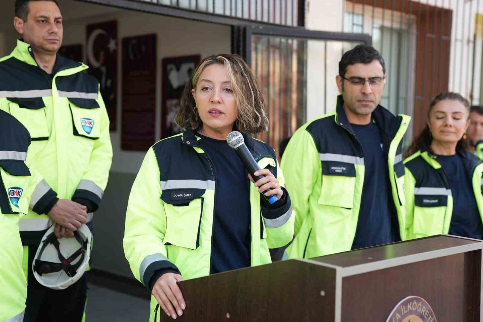 ABAK’tan Deprem Haftası’nda öğrencilere hayat kurtaran bilgilendirme
