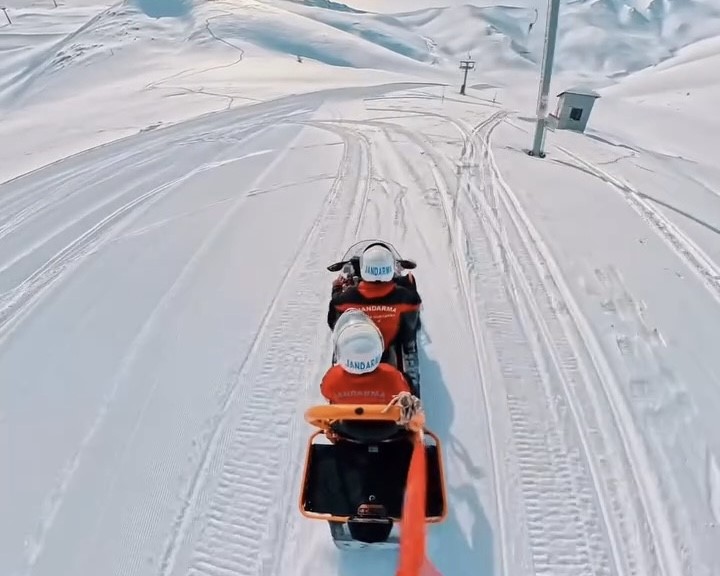Abalı Kayak Merkezi’nde JAK timlerinden güvenlik devriyesi
