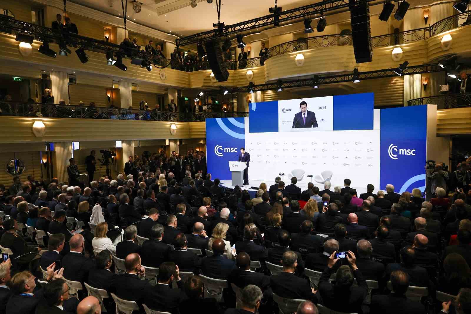 ABD Dışişleri Bakanı Rubio: "ABD ve Avrupa olarak biz, birbirimize aitiz"
ABD Dışişleri Bakanı Rubio: "ABD ve Avrupa olarak biz, birbirimize aitiz"