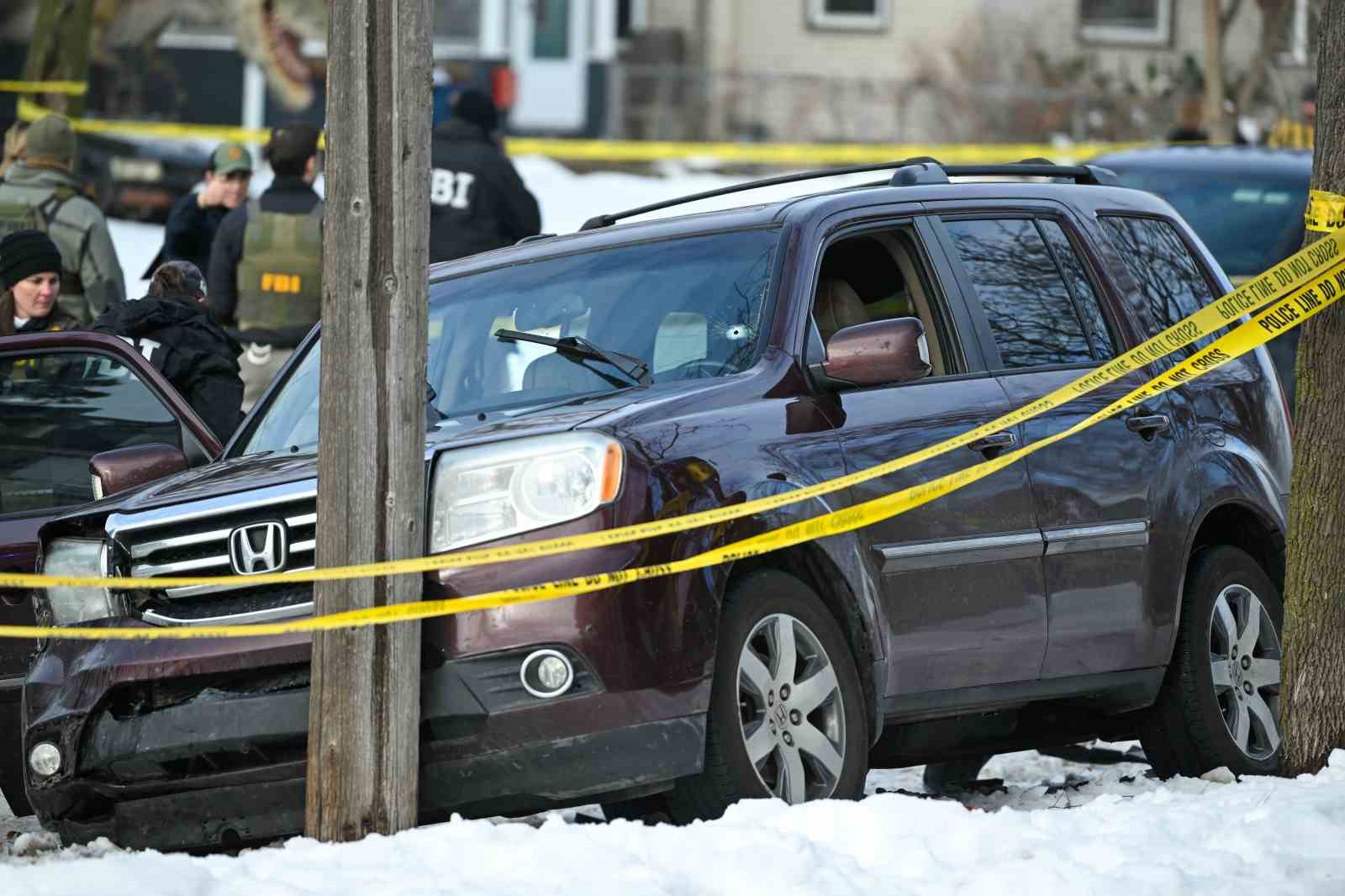 ABD Göçmenlik ve Gümrük Muhafaza Dairesi ajanları bir kadını vurarak öldürdü
