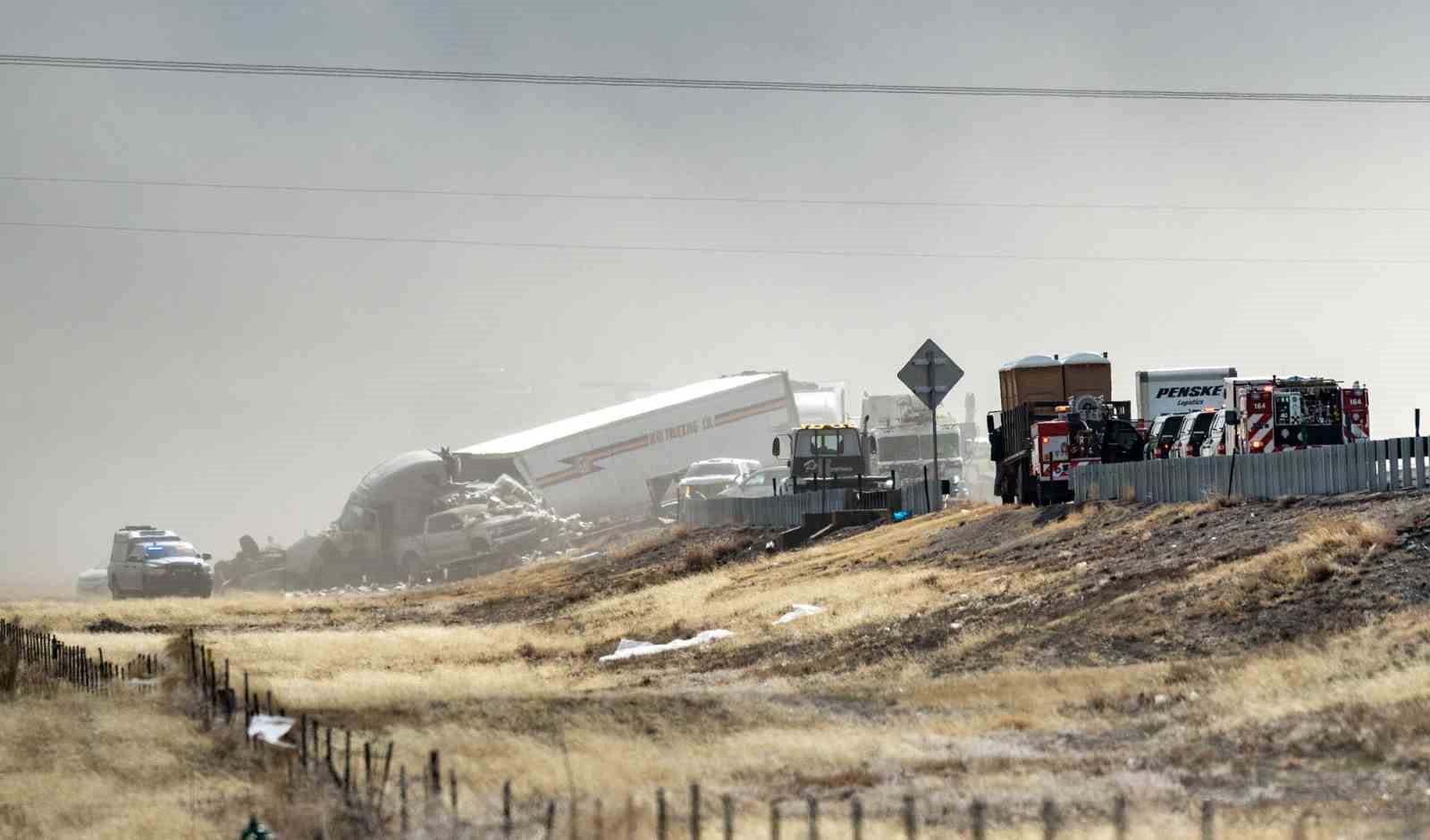 ABD’de kum fırtınası zincirleme kazaya yol açtı: 4 ölü, 29 yaralı
