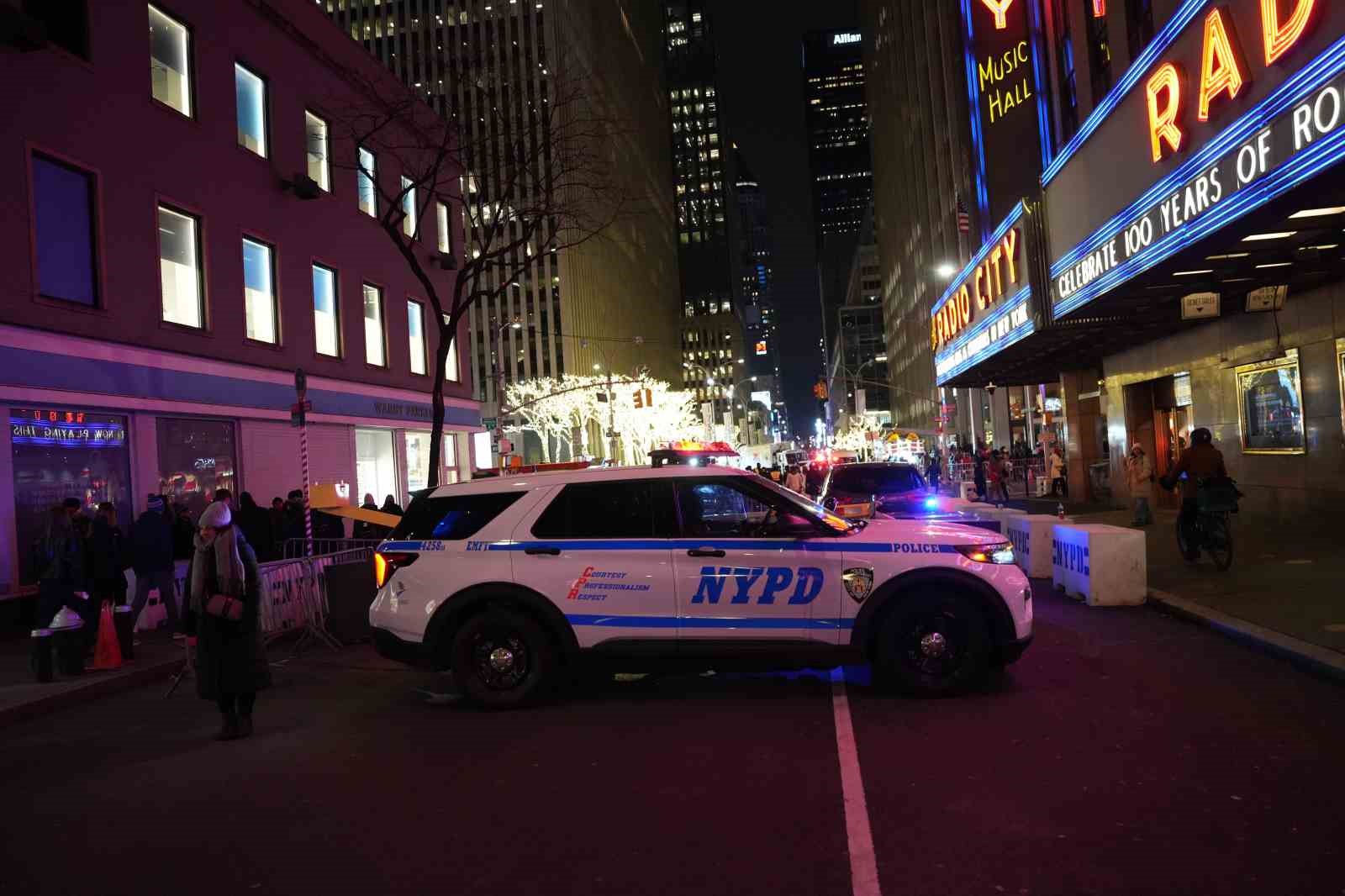 ABD’de yeni yıl yoğun güvenlik önlemleri altında coşkuyla kutlandı
