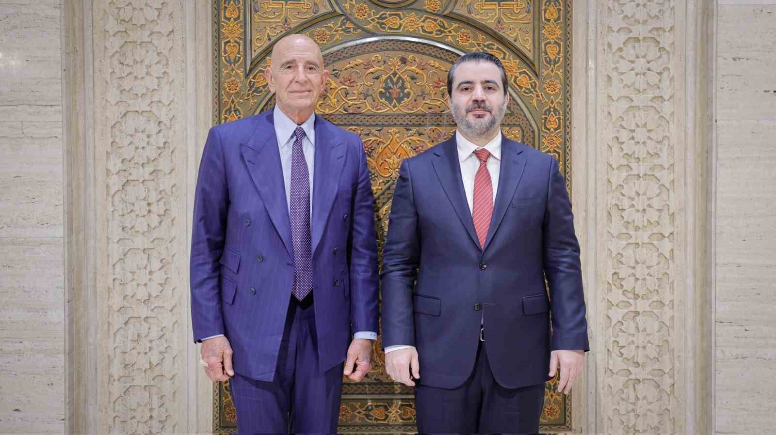 ABD’li Özel Temsilci Barrack, Suriye Dışişleri Bakanı Şeybani ile görüştü
ABD’li Özel Temsilci Barrack, Suriye Dışişleri Bakanı Şeybani ile görüştü