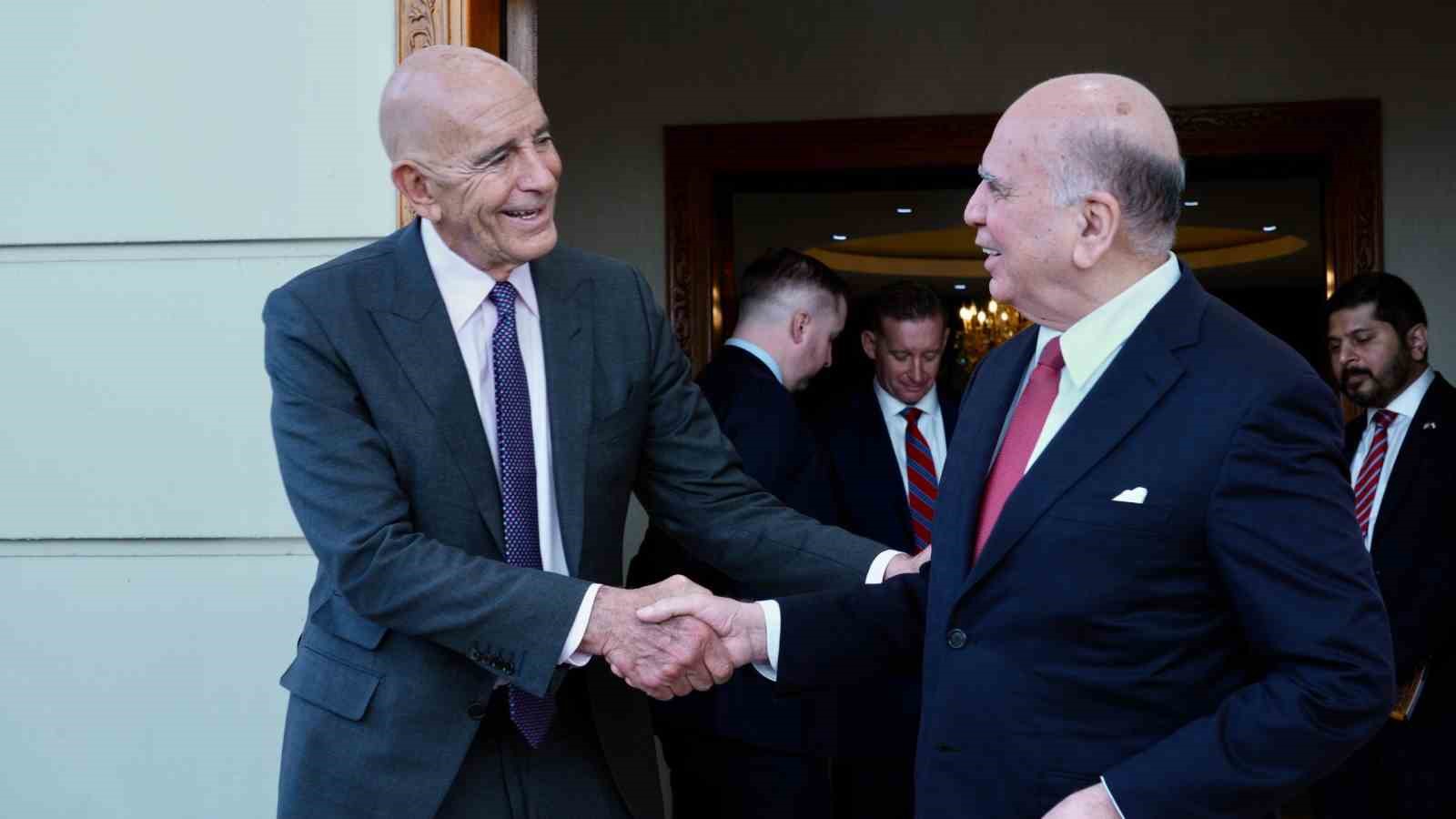 ABD’nin Suriye Özel Temsilcisi Barrack, Irak Dışişleri Bakanı Hüseyin ile görüştü
ABD’nin Suriye Özel Temsilcisi Barrack, Irak Dışişleri Bakanı Hüseyin ile görüştü