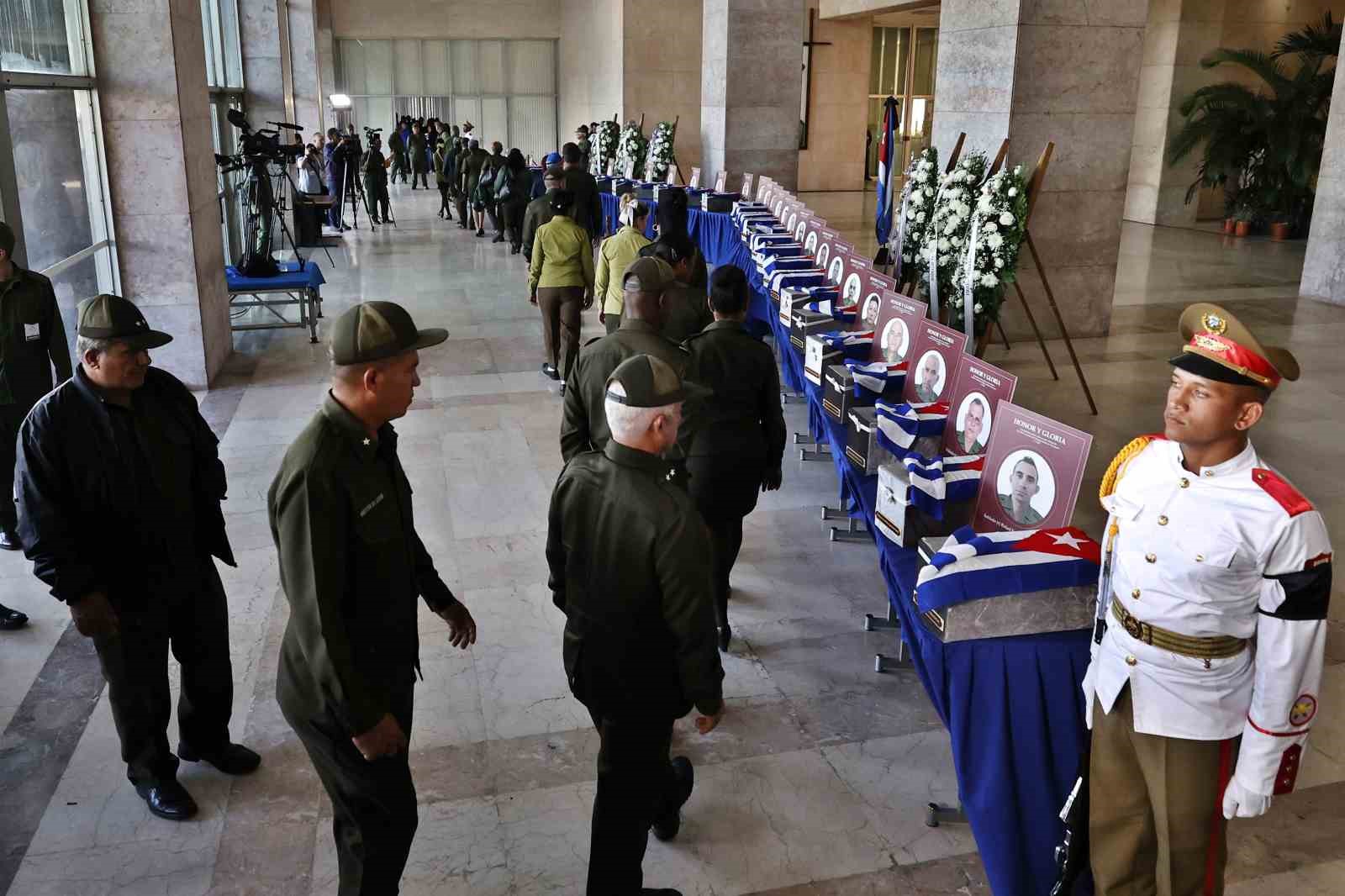 ABD’nin Venezuela saldırısında ölen 32 Kübalı asker ülkelerine getirildi
