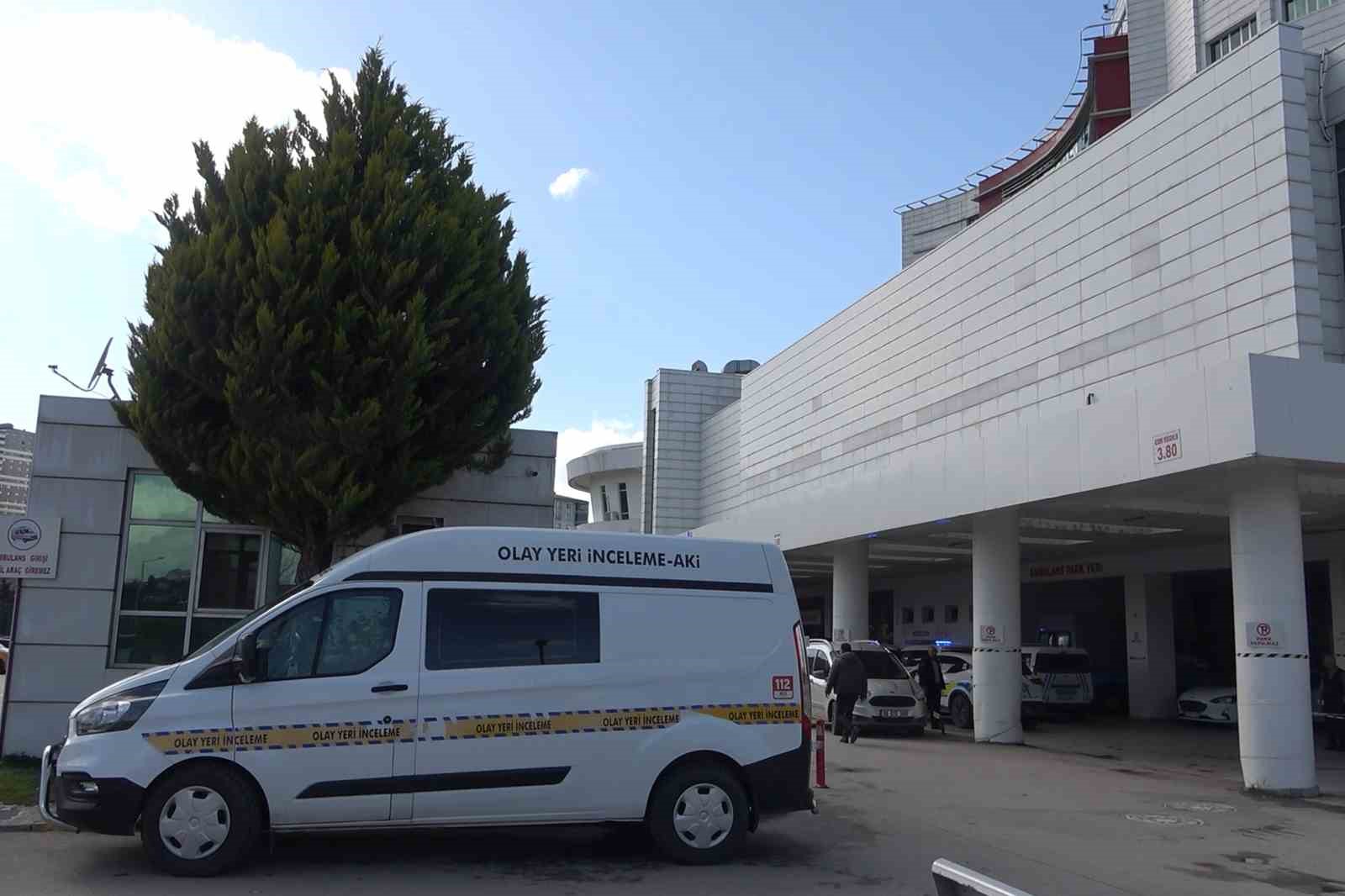 Ablaları ve erkek arkadaşını hastanede bıçaklayan 3 kardeş adliyeye sevk edildi
