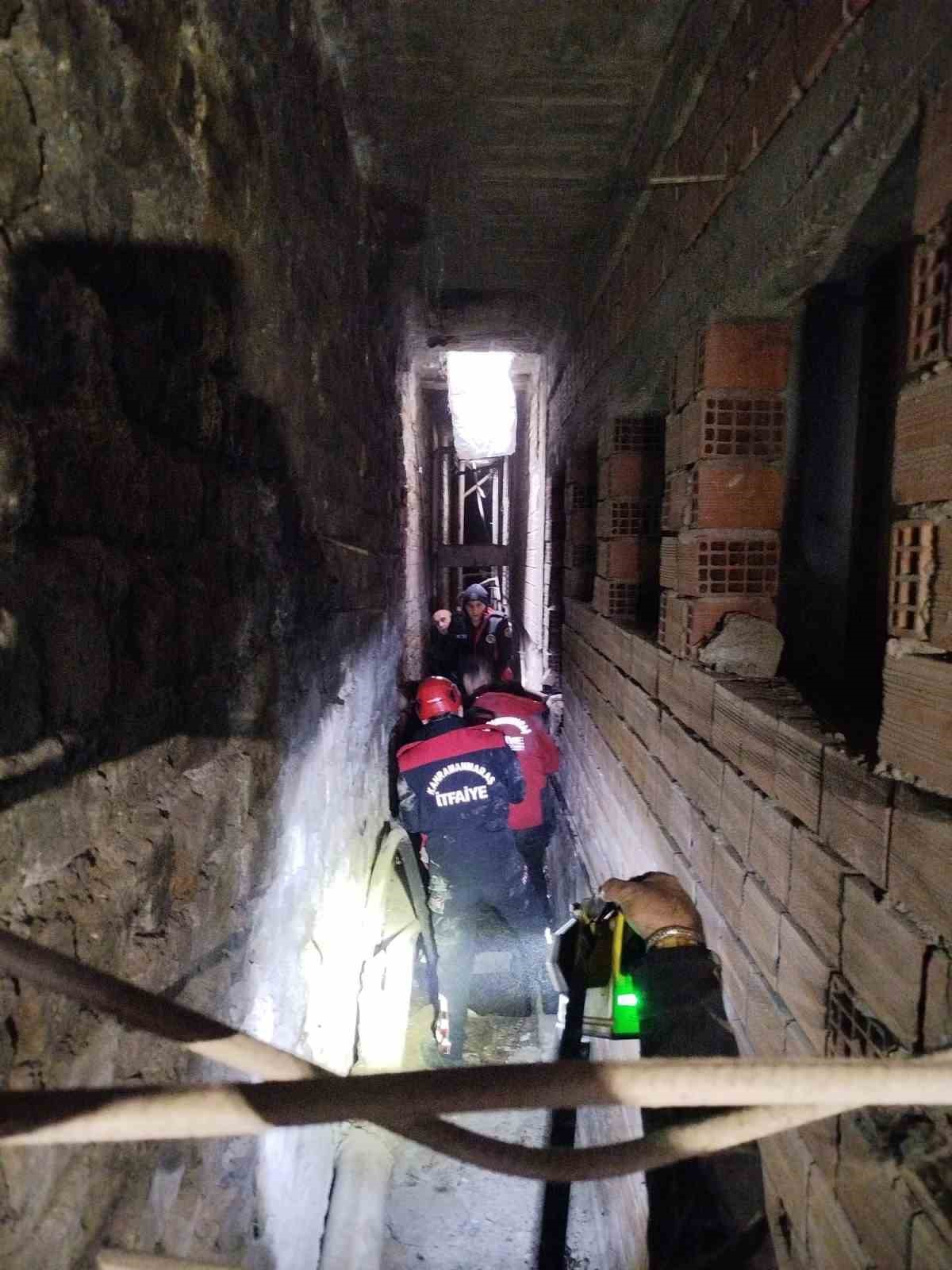 Açılan mazgaldan düşen çocuk yaralandı
