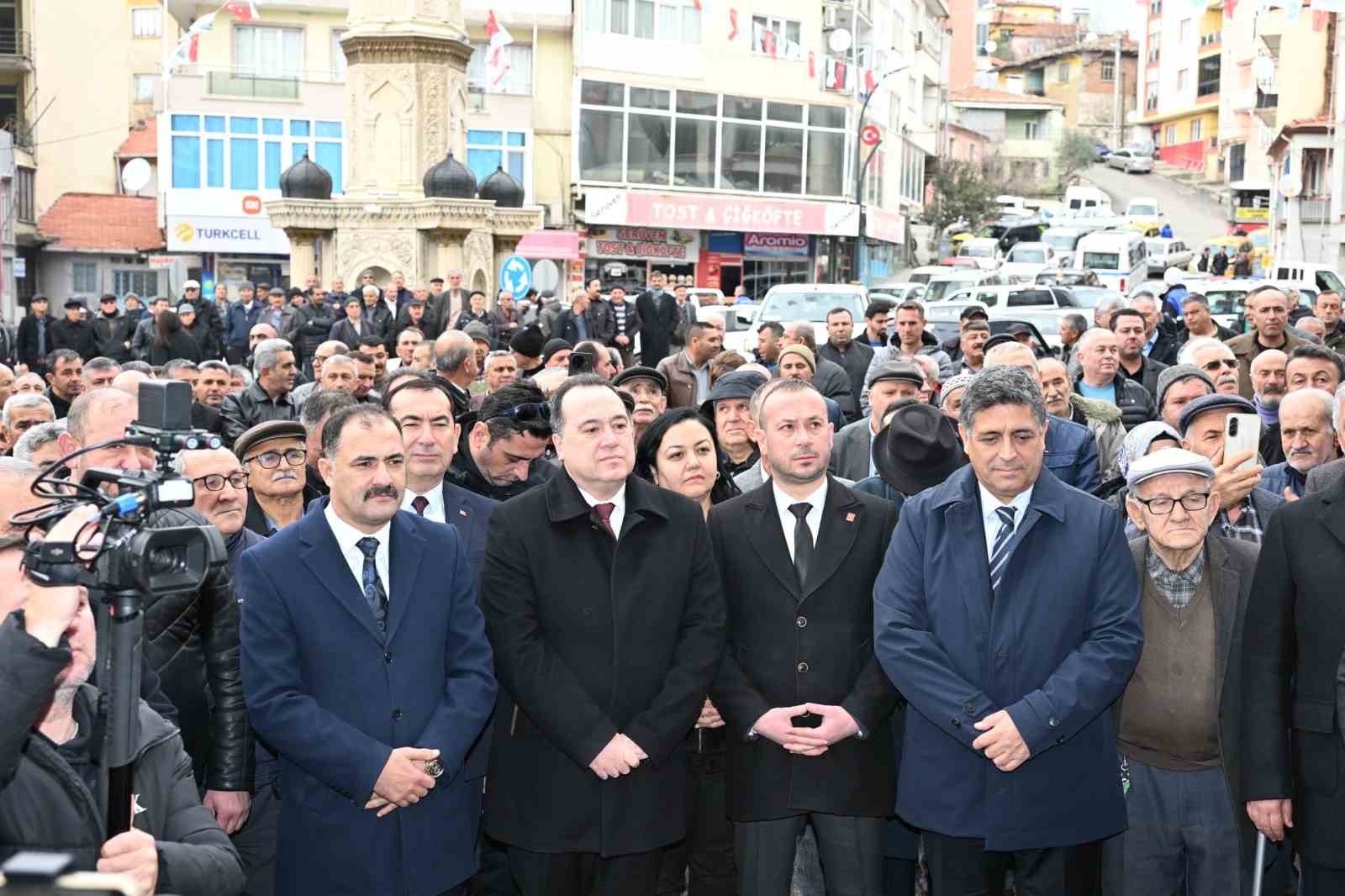 Açılışlar CHP’li ve AK Parti’li başkanlardan
