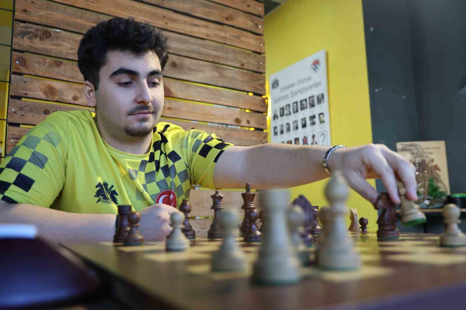 Açtıkları satranç kulübüyle milli takıma sporcu yetiştiriyorlar
