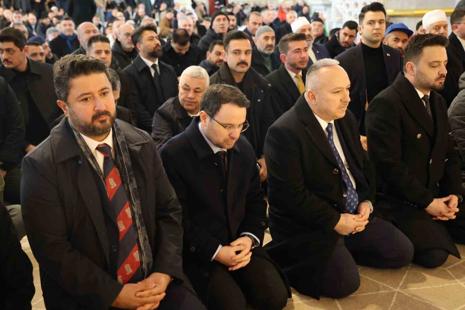 Adalet Bakanı Akın Gürlek, memleketi Nevşehir’de davul zurnayla karşılandı
