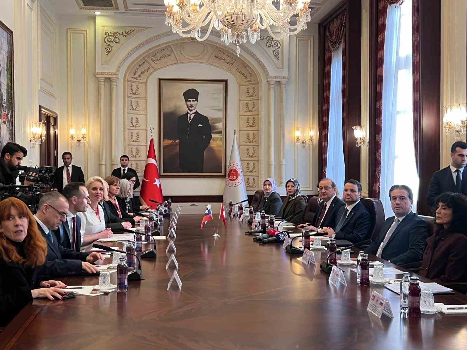 Adalet Bakanı Gürlek, Slovenya Ulusal Meclis Başkanı Zupancic ile bir araya geldi
