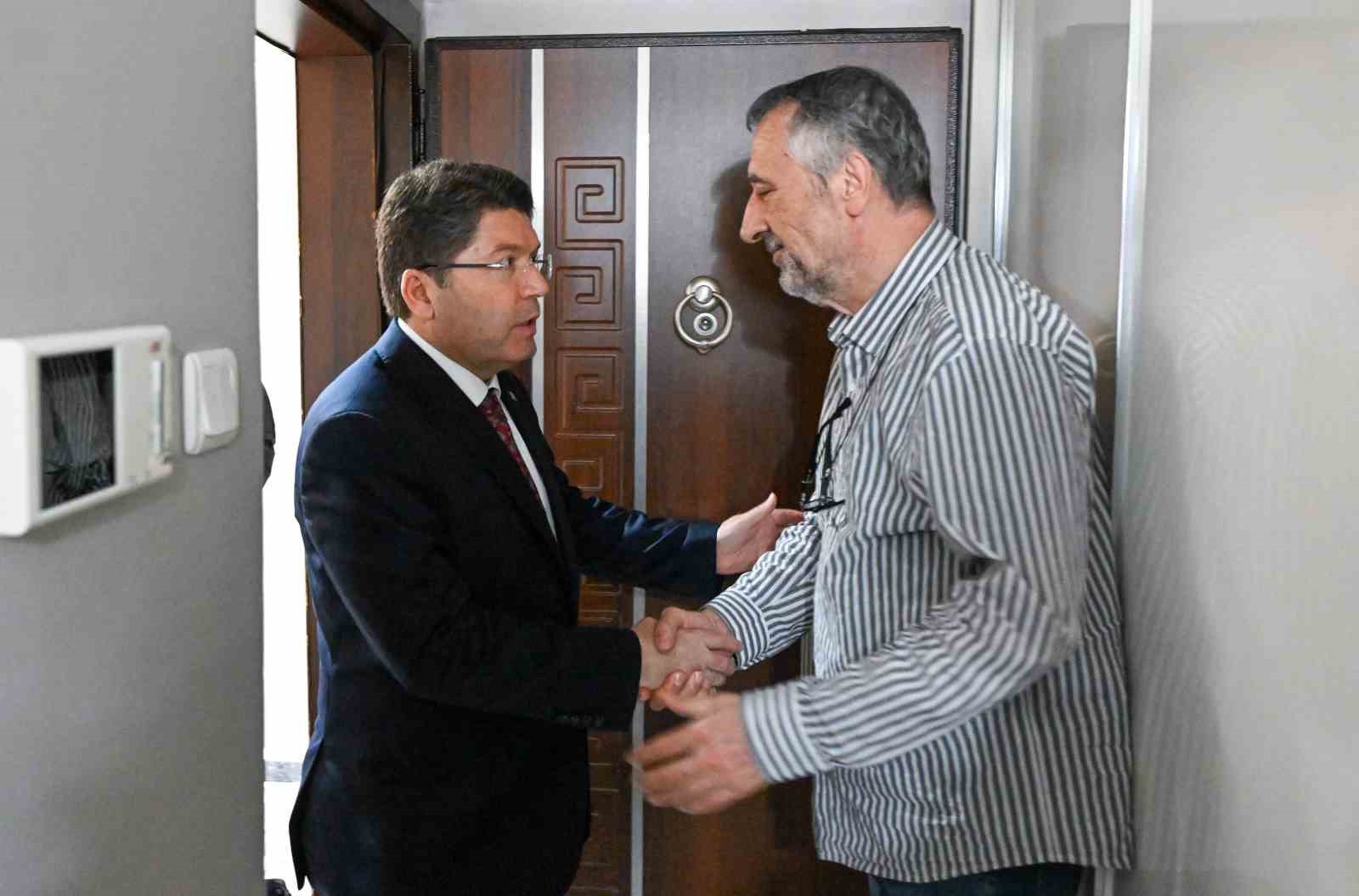 Adalet Bakanı Tunç, Atlas Çağlayan’ın ailesini ziyaret etti
