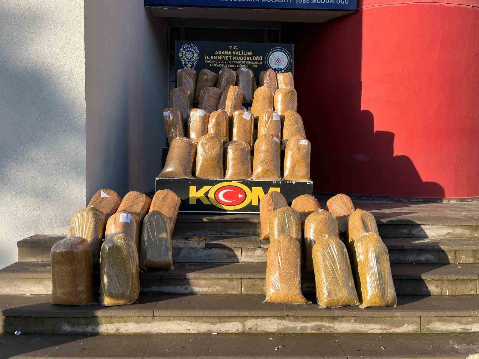 Adana’da 1 ton kaçak tütün ele geçirildi
