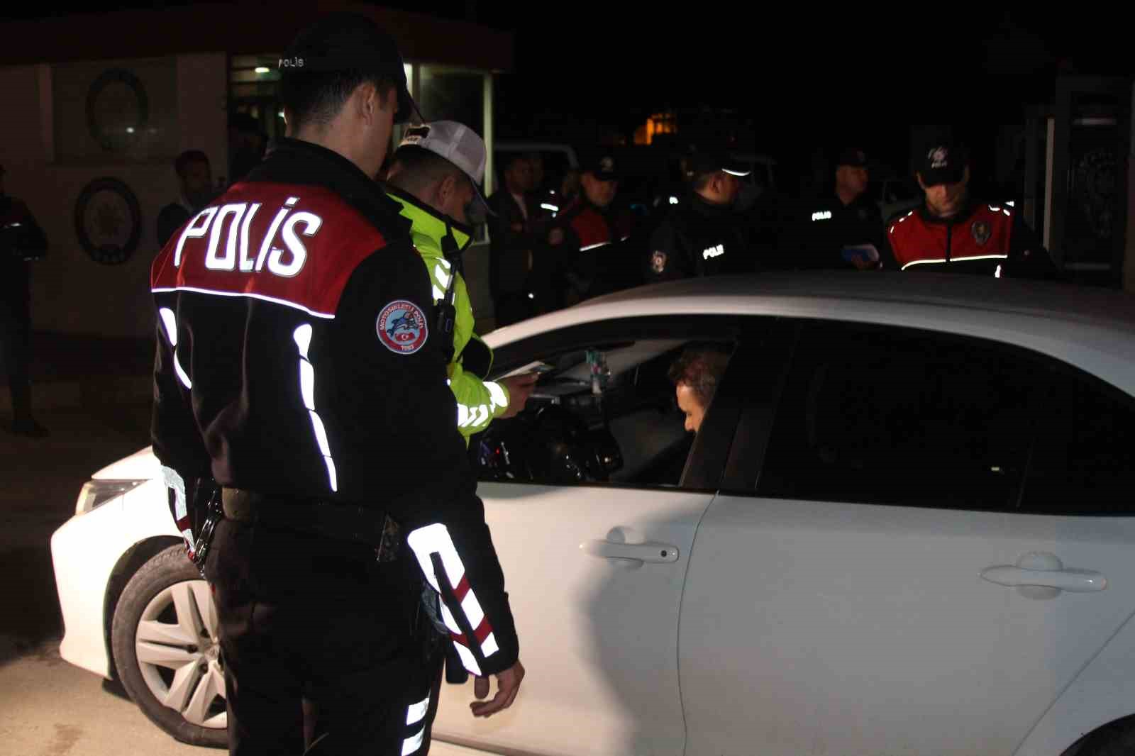 Adana’da 2 bin 305 personelle ‘Huzur ve Güven’ uygulaması
