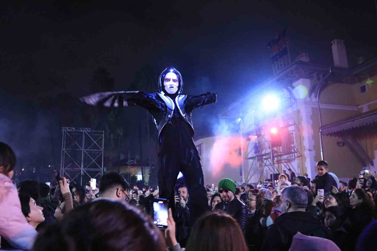 Adana’da 25’inci Uluslararası Tiyatro Festivali başladı
