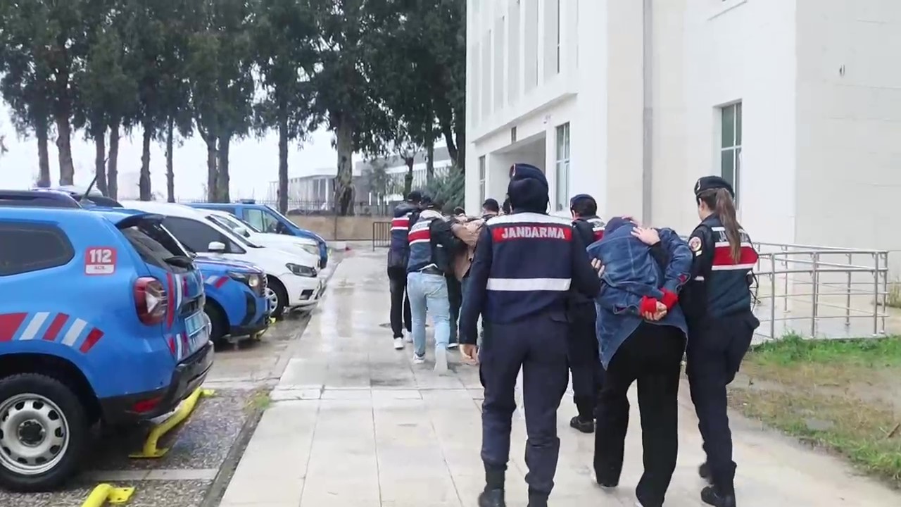 Adana’da ’Altınyüzük’ çetesine operasyon: 8 şüpheli yakalandı
