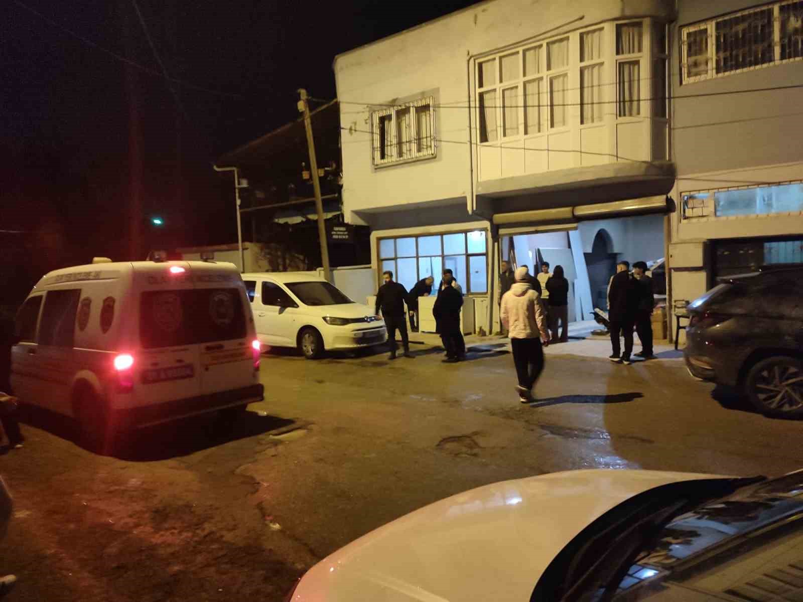 Adana’da iş yerinde silahlı kavga: 2 yaralı
