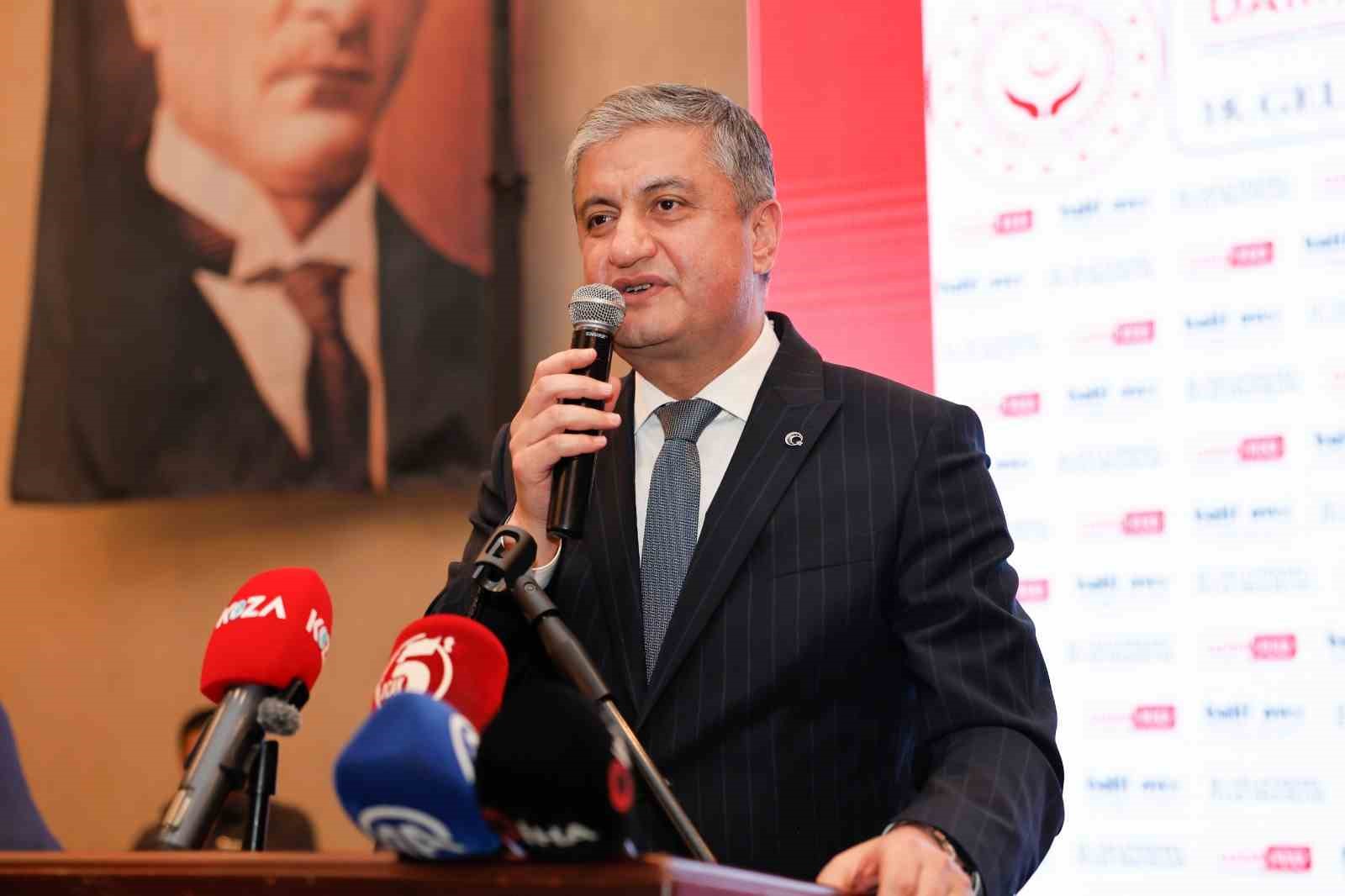 Adana’da koruyucu aileler ve çocukları iftarda buluştu
Adana’da koruyucu aileler ve çocukları iftarda buluştu