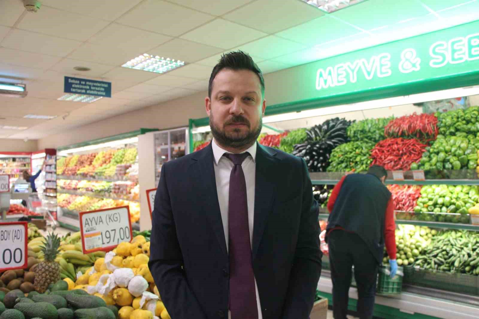 Adana’da Ramazan Bayramı öncesi marketlerde fiyat ve etiket denetimi yapıldı
