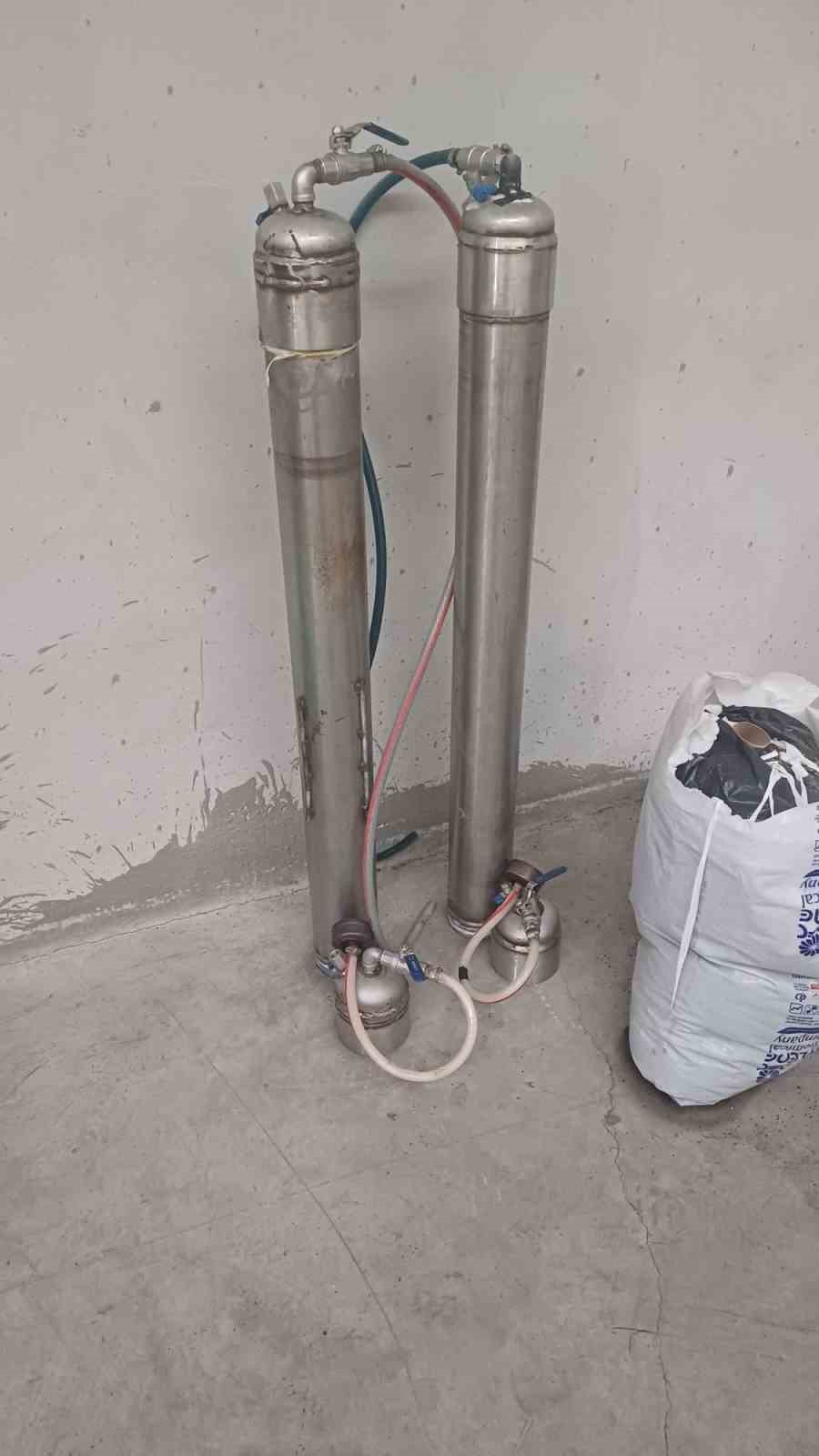 Adana’da sahte alkol operasyonu: 1 ton etil alkol ele geçirildi
