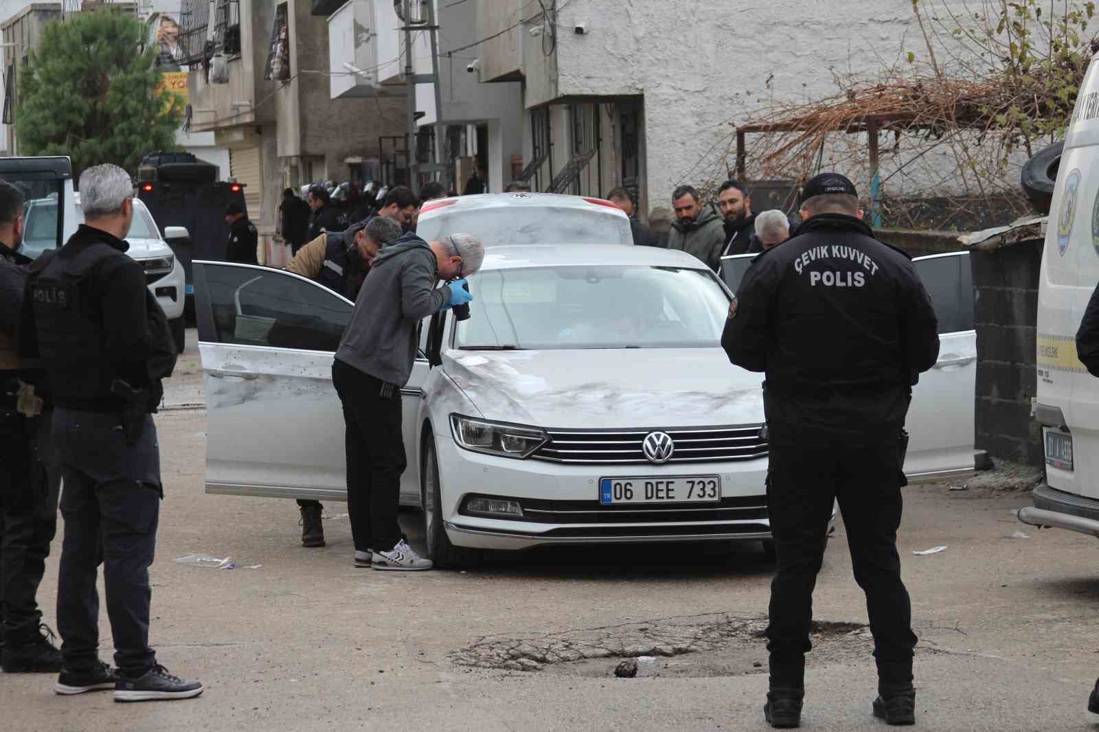 Adana’da taşlı, sopalı, silahlı kavga: 1 ölü, 5 yaralı
