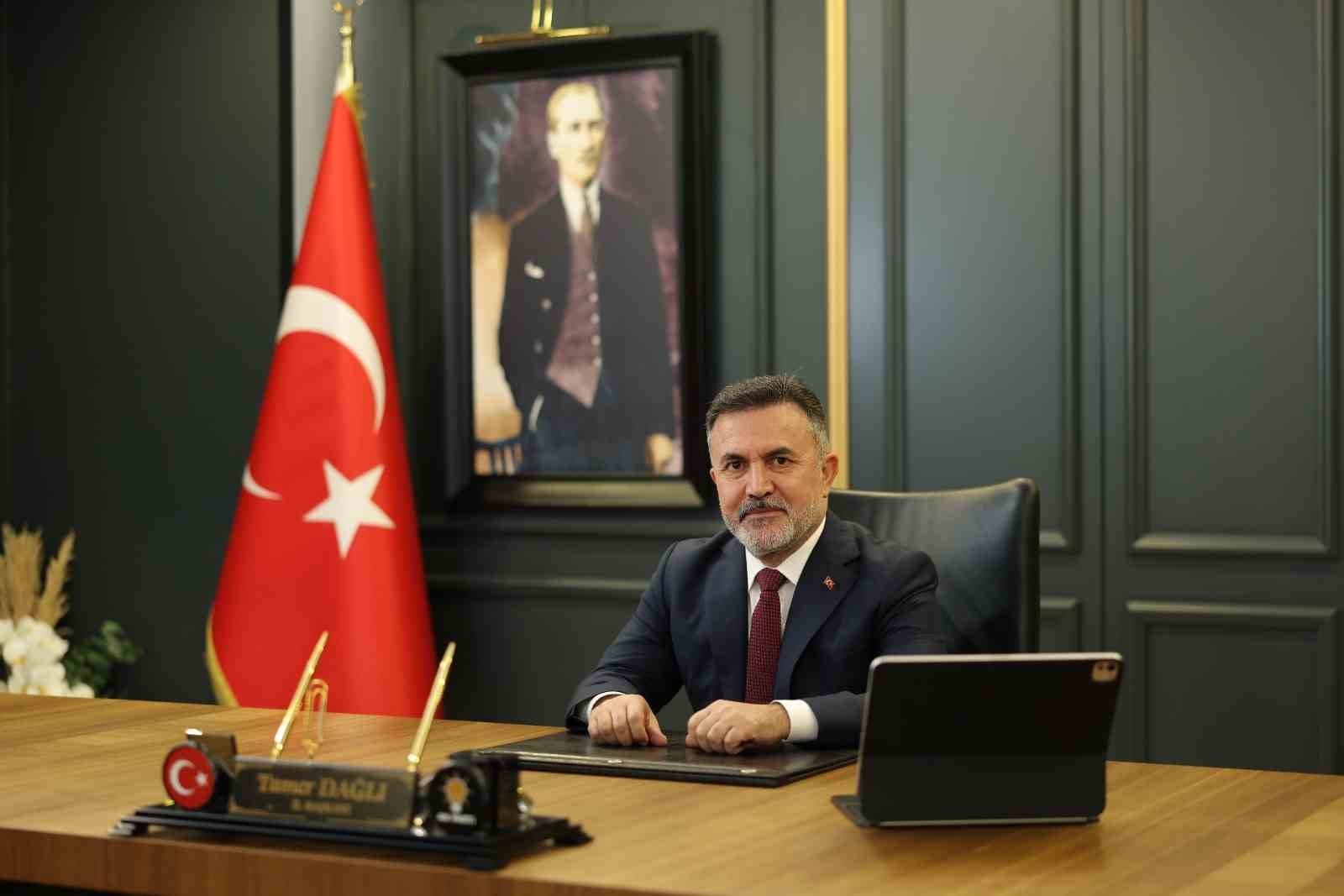 Adana’da ulaşım güvenliğini artıracak heyelan ıslahı yatırımı başlatıldı
