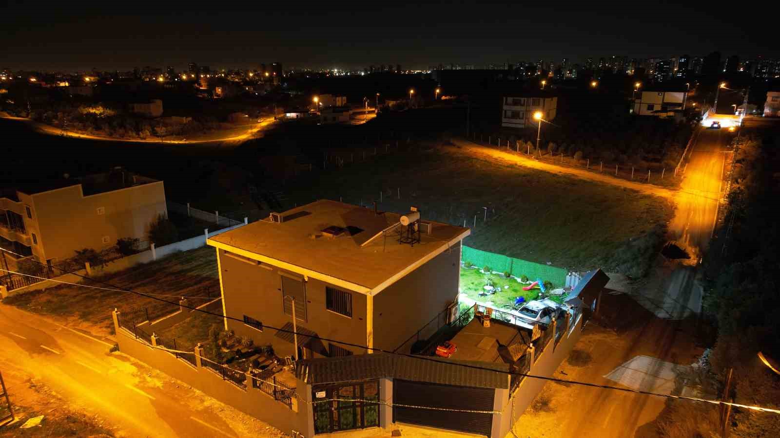 Adana’da vahşet: Eşi evi terk etti, 2 çocuğunu öldürüp intihar etti
