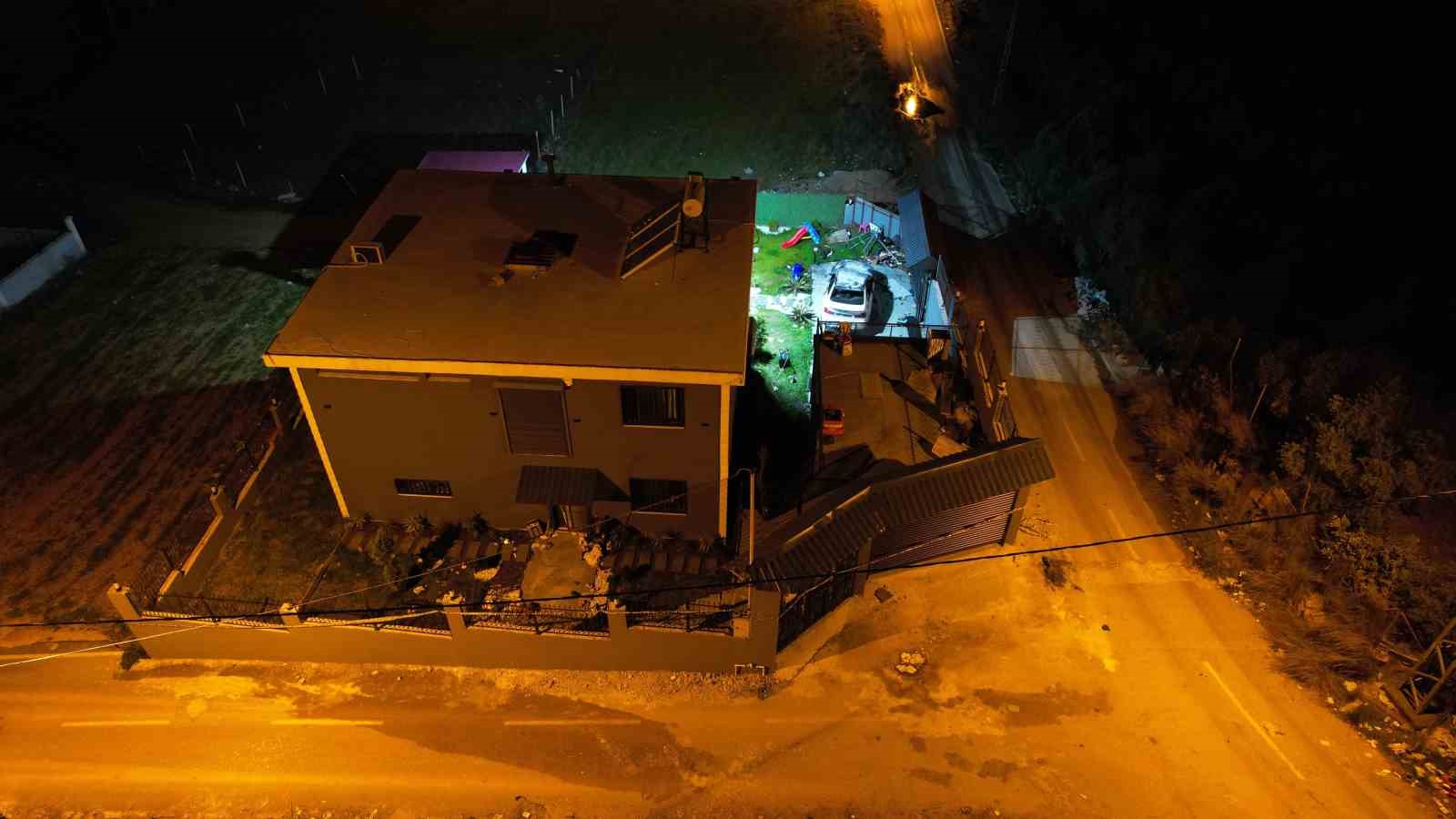 Adana’da vahşet: Eşi evi terk etti, 2 çocuğunu öldürüp intihar etti
