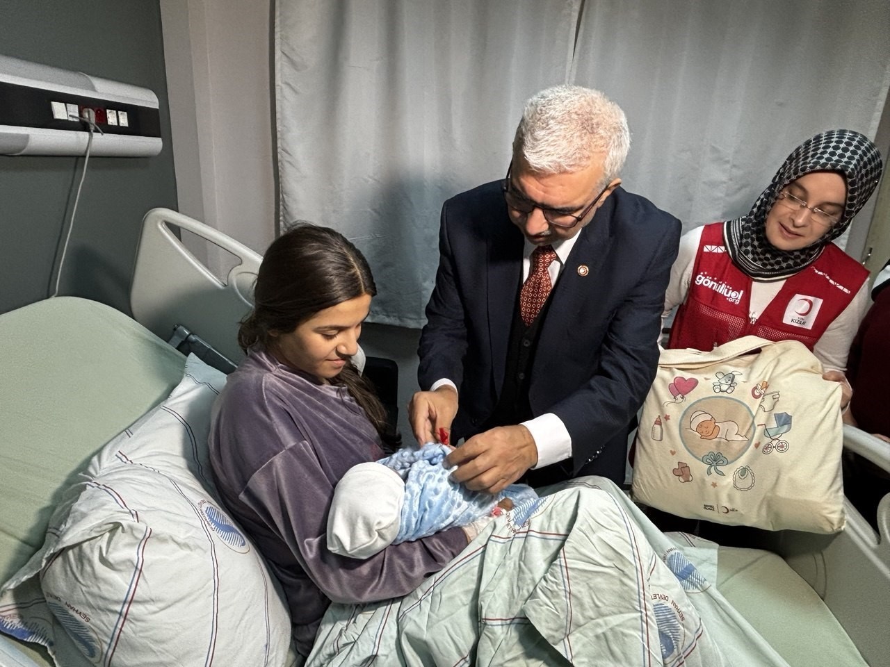 Adana’da yeni yılın ilk bebeği ‘Atlas’ oldu
