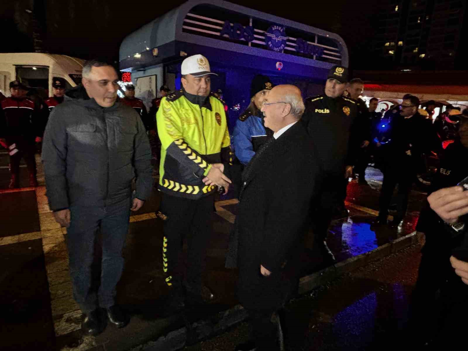 Adana’da "Yılbaşı Huzur ve Güven" uygulaması
