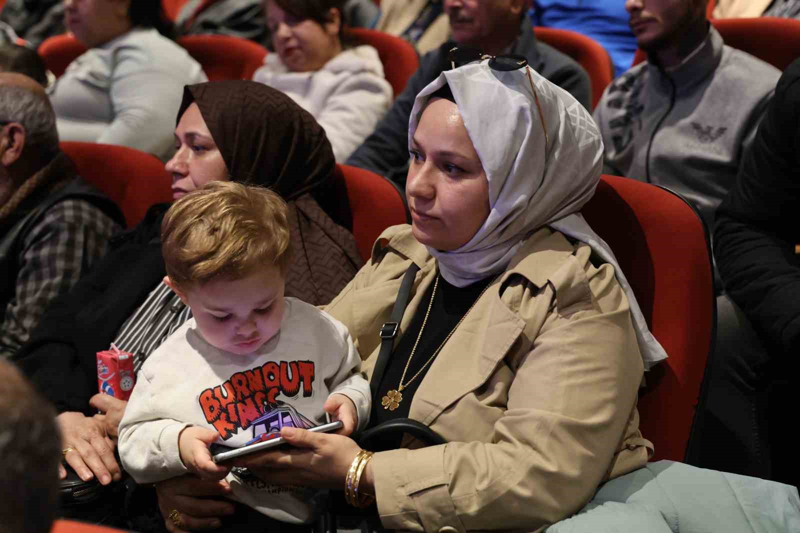 Adana’da ’Yüzyılın Konut Projesi’nin kuraları çekildi
Adana’da ’Yüzyılın Konut Projesi’nin kuraları çekildi