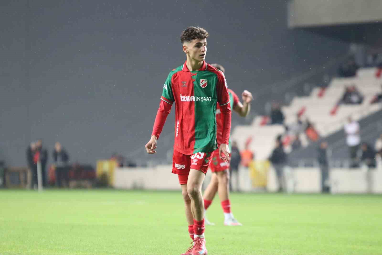 Adem Yeşilyurt, Fenerbahçe’yle anlaşmaya çok yakın
