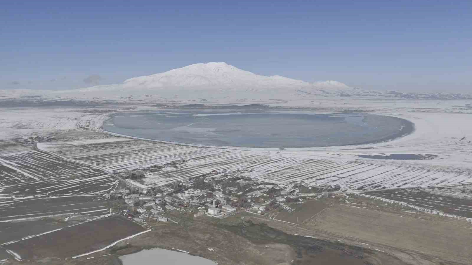 Adilcevaz’ın güzellikleri bir arada
