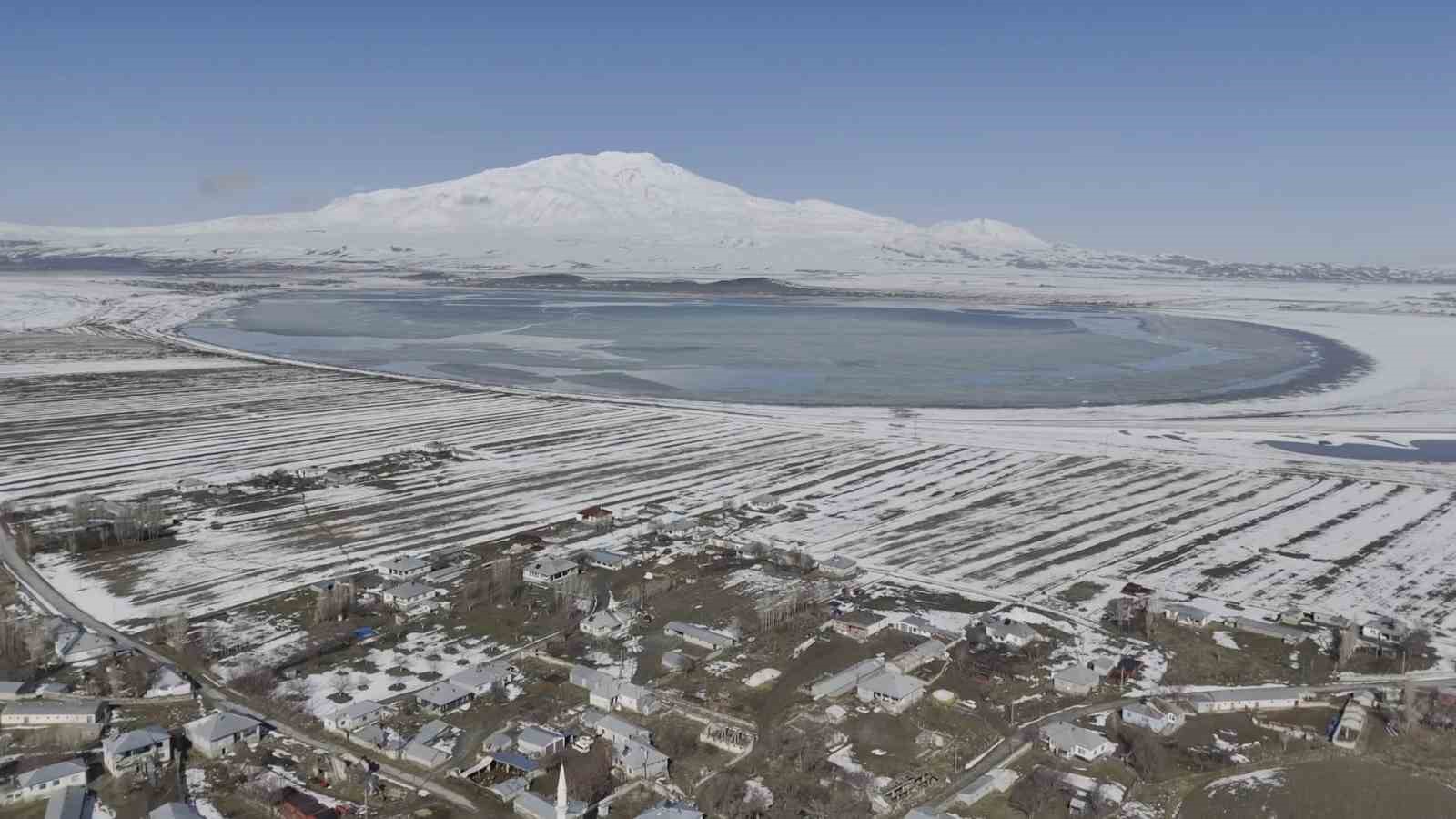 Adilcevaz’ın güzellikleri bir arada
