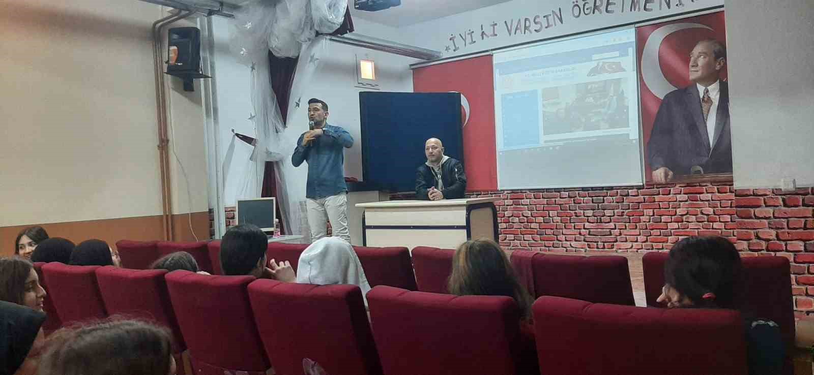 "Adım Adım Hedefime" projesi: Ortaokul öğrencilerine denizcilik lisesi tanıtıldı
