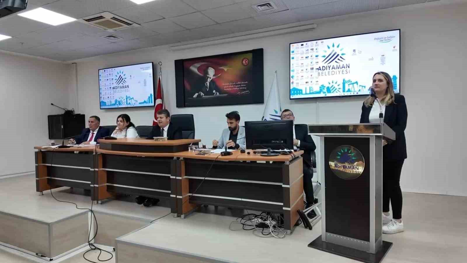 Adıyaman Belediye Meclisinde ‘Kadın’ gündemi
