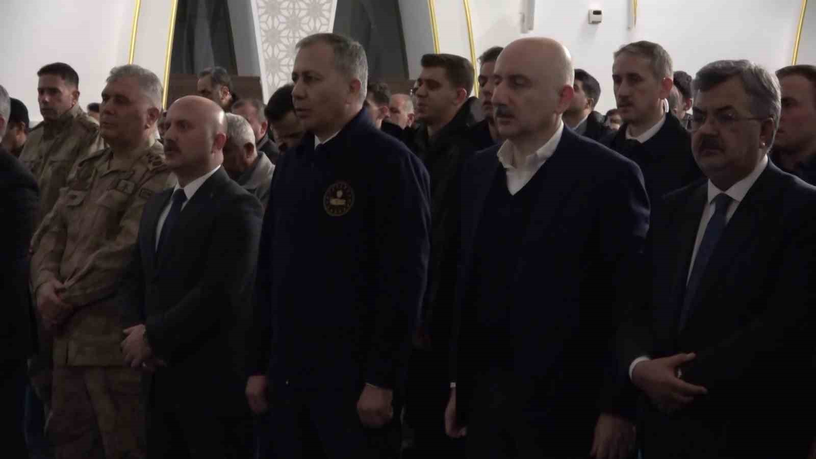 Adıyaman’da 6 Şubat depremlerinde hayatını kaybedenler için mevlit okutuldu
