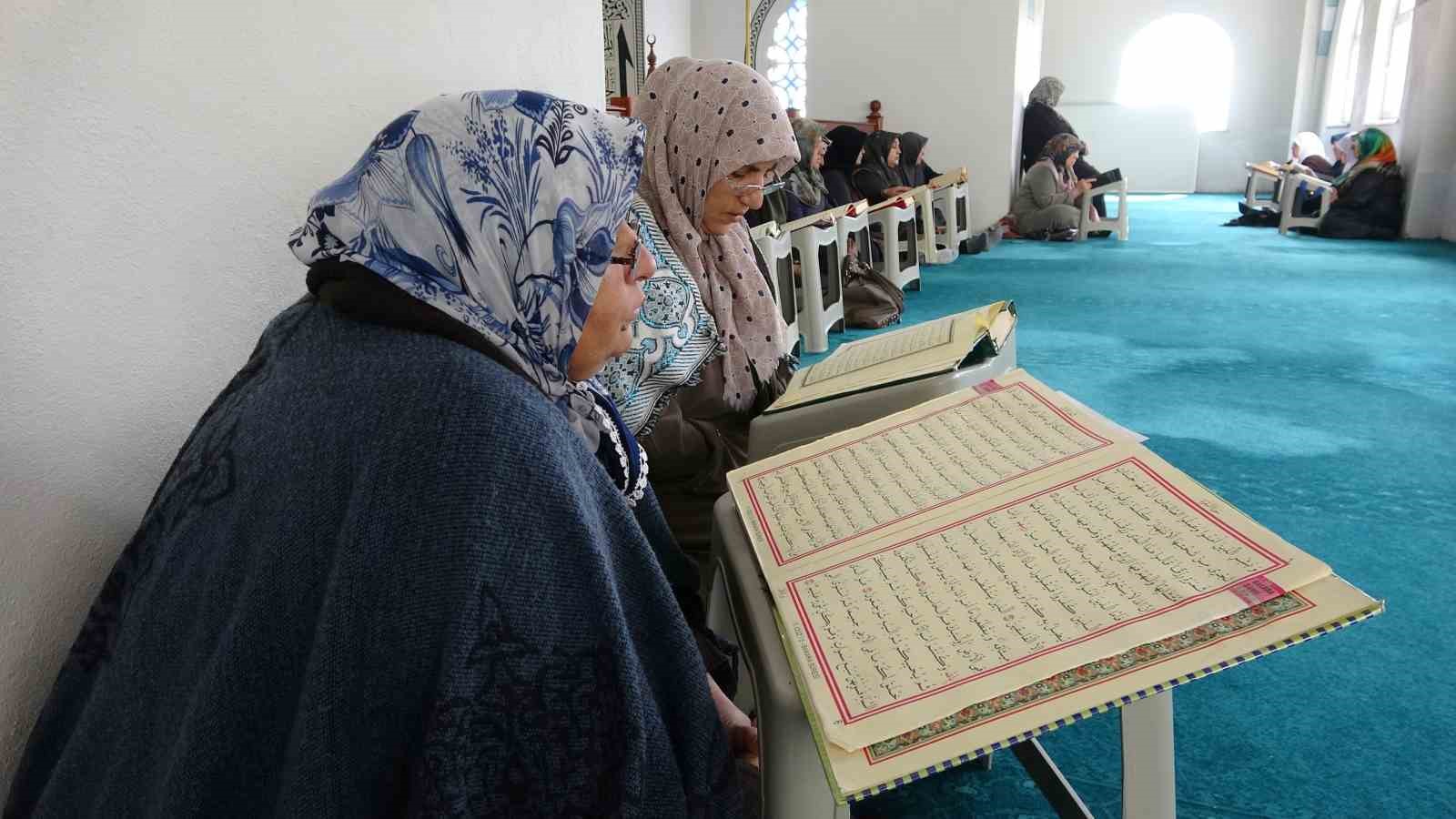 Adıyaman’da Ramazan ile birlikte mukabele geleneği başladı
