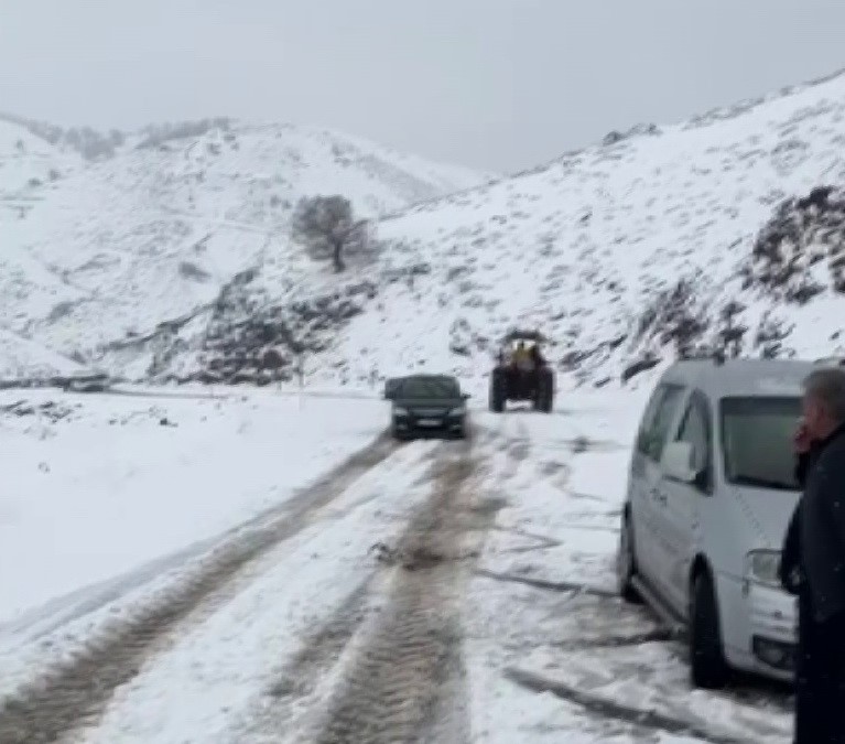 Adıyaman’ın yüksek kesimlerinde kar yağışı
