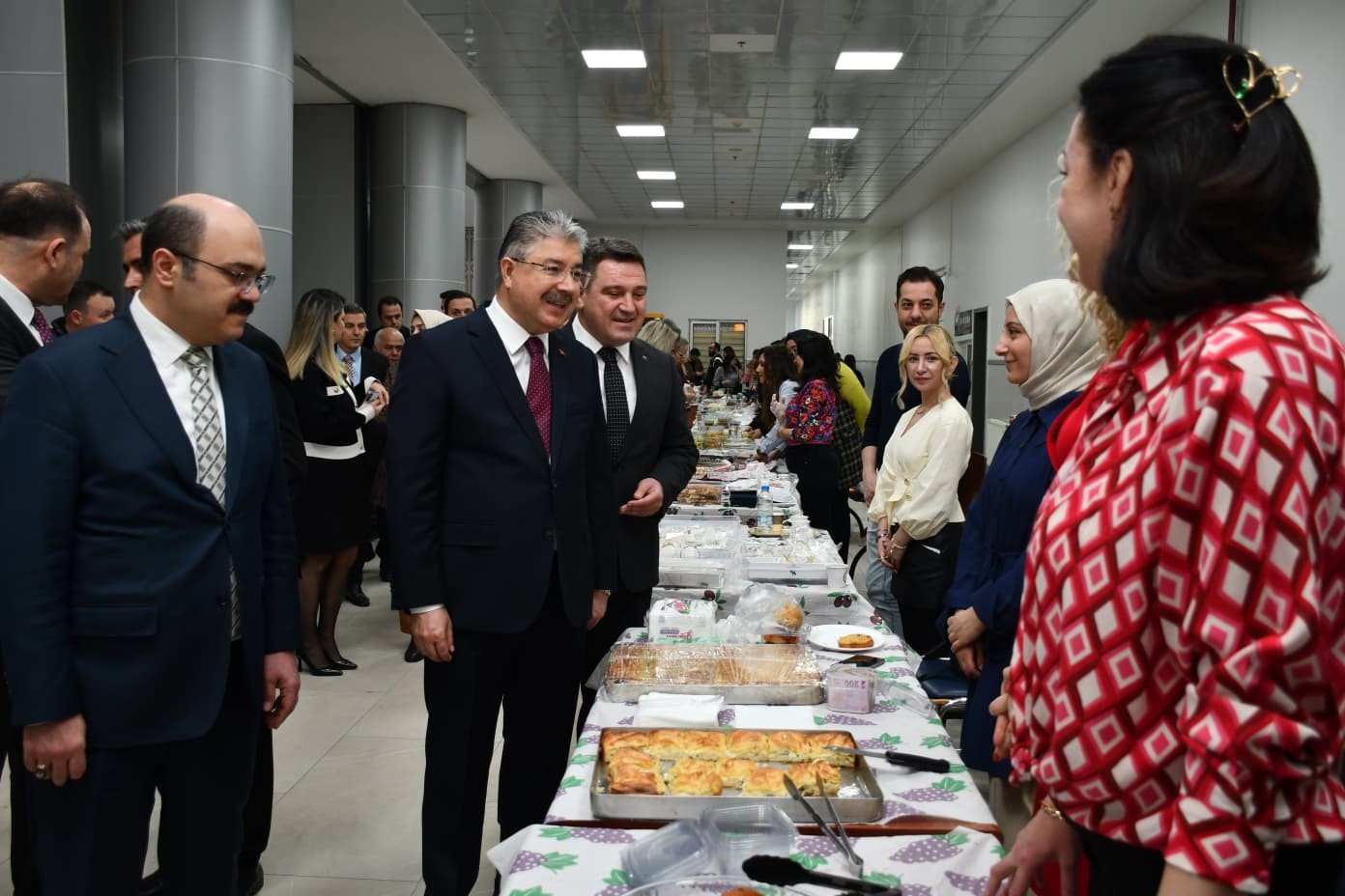 Adliyede Miraç Ali için hayır çarşısı
