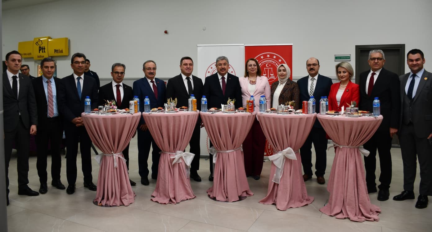 Adliyede Miraç Ali için hayır çarşısı
