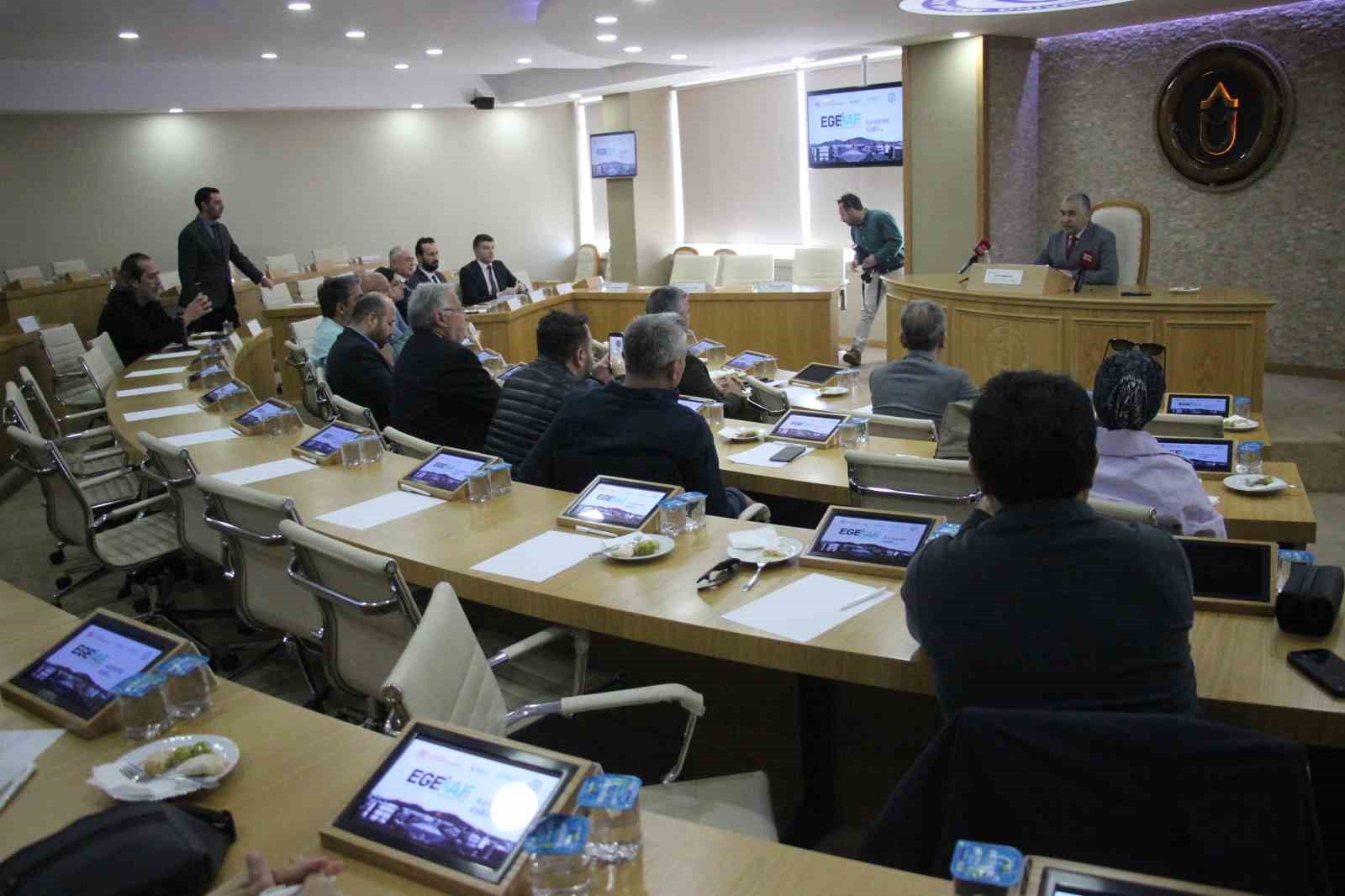 ADÜ Ege Kariyer Fuarı lansman toplantısı yapıldı
ADÜ Ege Kariyer Fuarı lansman toplantısı yapıldı