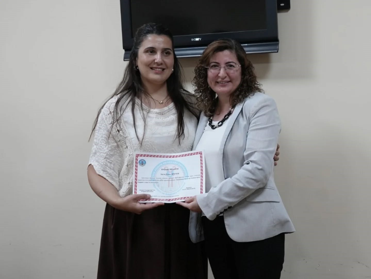 ADÜ Hastanesi’nde ameliyathane hemşirelerine sertifikalı eğitim
