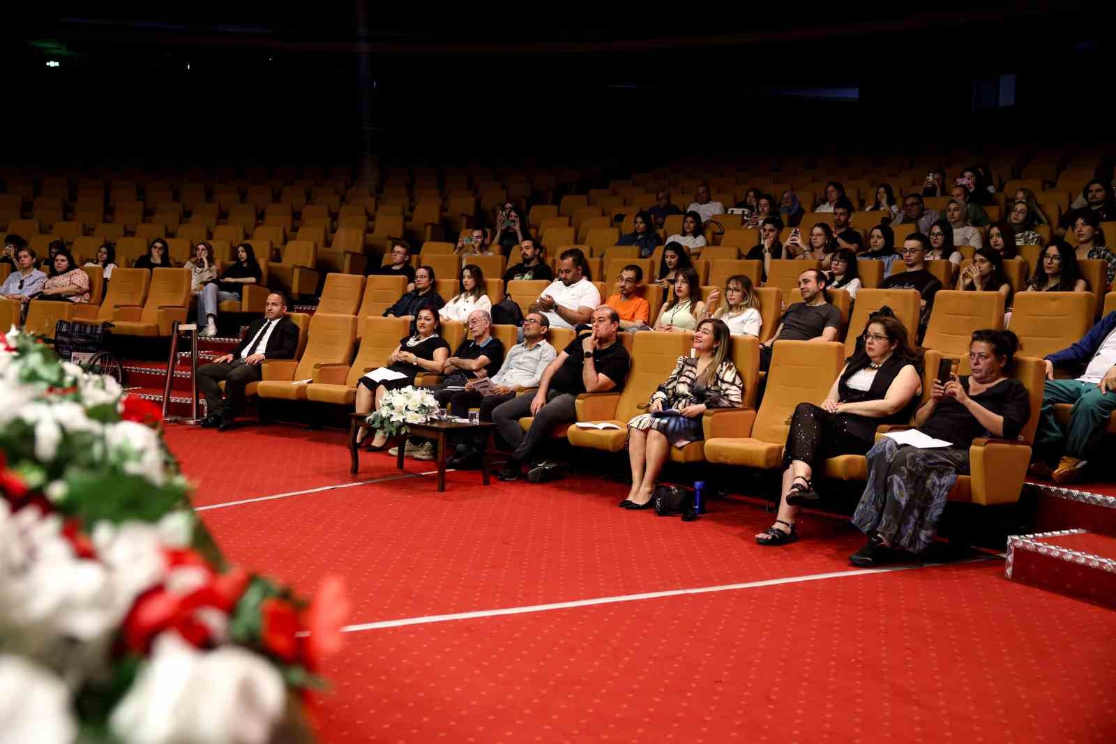 ADÜ’de öğrencilerin konseri ilgi topladı
