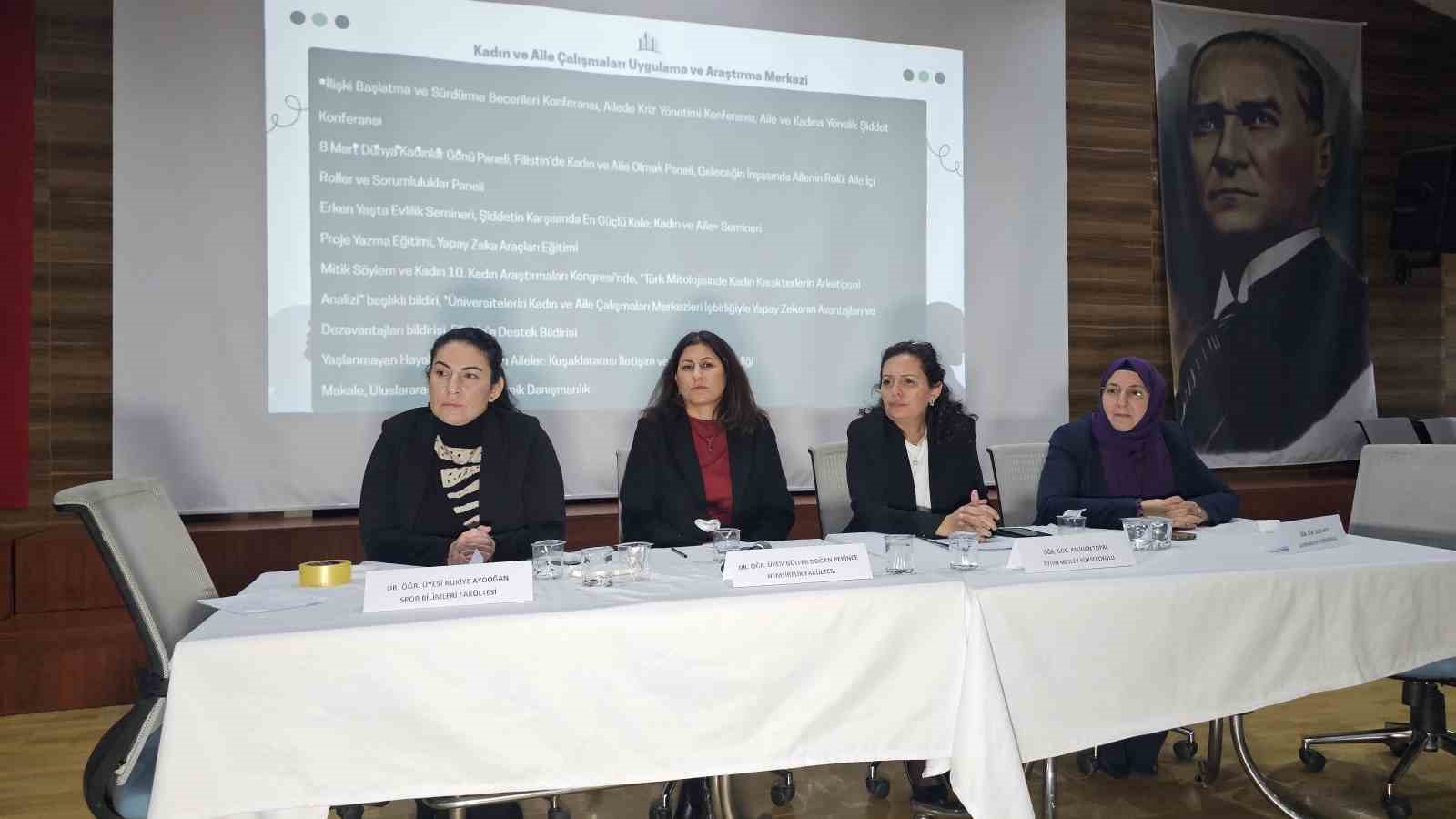 ADÜ’lü akademisyenler Nazilli’de her yönüyle kadına şiddeti anlattı
