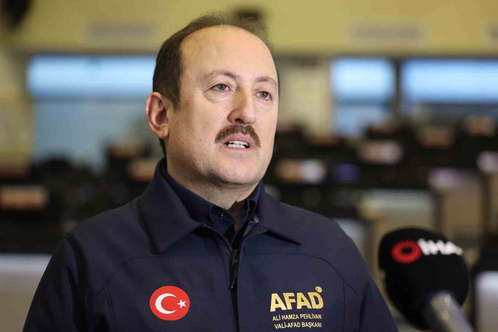 AFAD Başkanı Pehlivan asrın felaketinin yıl dönümünde yapılan çalışmaları anlattı: 1 milyon civarında çadır, 428 konteyner kent kuruldu
AFAD Başkanı Pehlivan asrın felaketinin yıl dönümünde yapılan çalışmaları anlattı: 1 milyon civarında çadır, 428 konteyner kent kuruldu