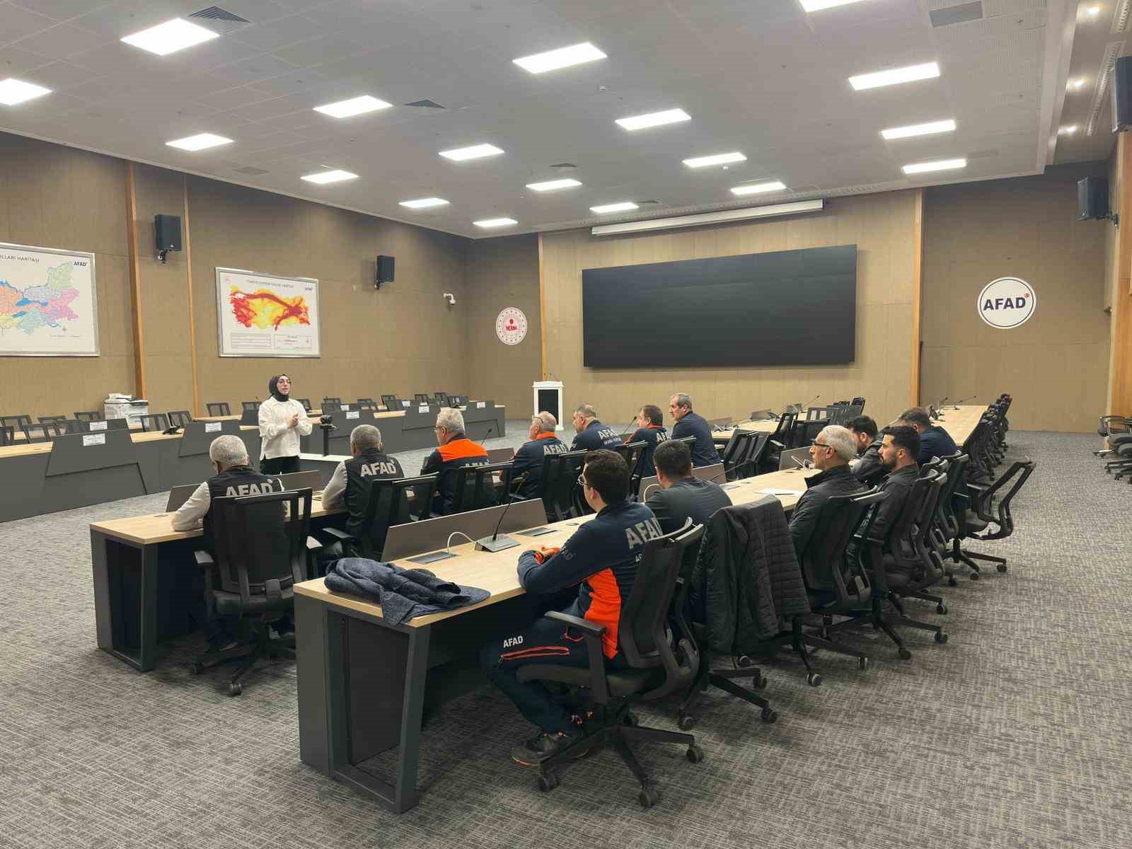 AFAD personeline yönelik işaret dili eğitimine başlandı
