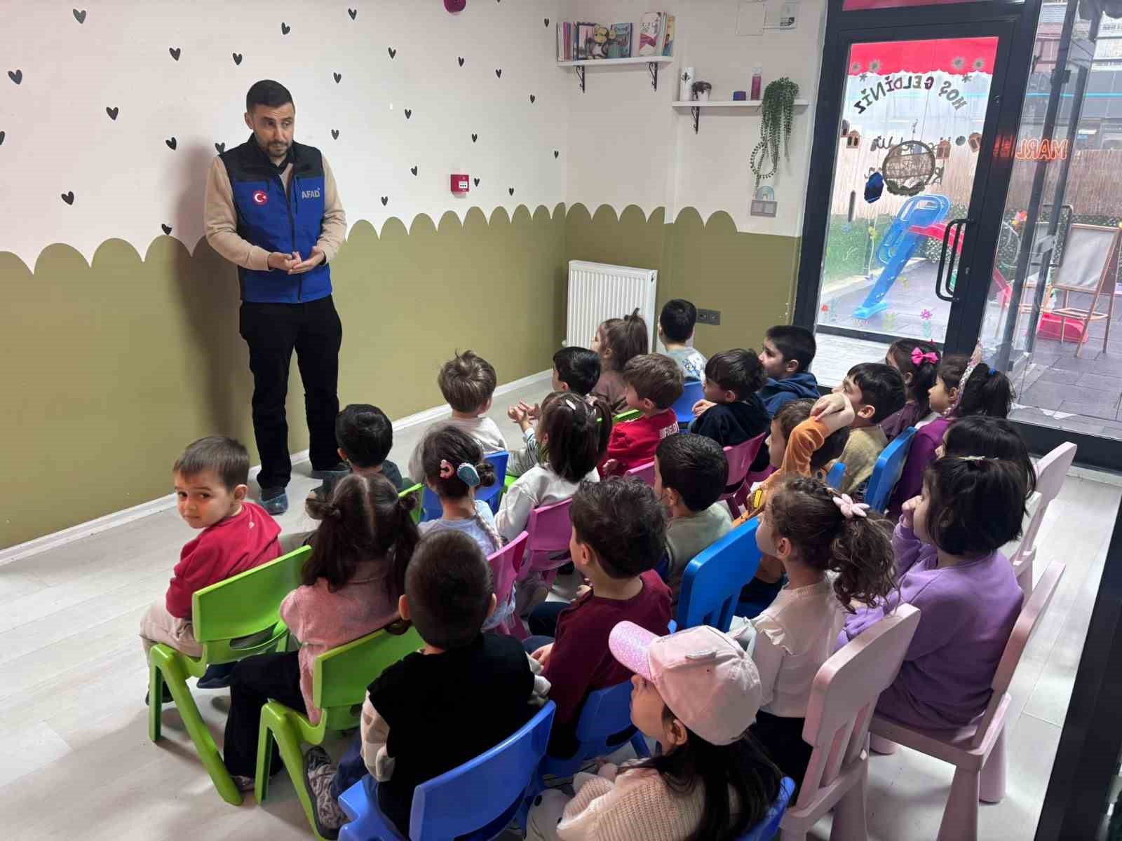 AFAD’dan miniklere ve lise öğrencilerine yönelik eğitim
