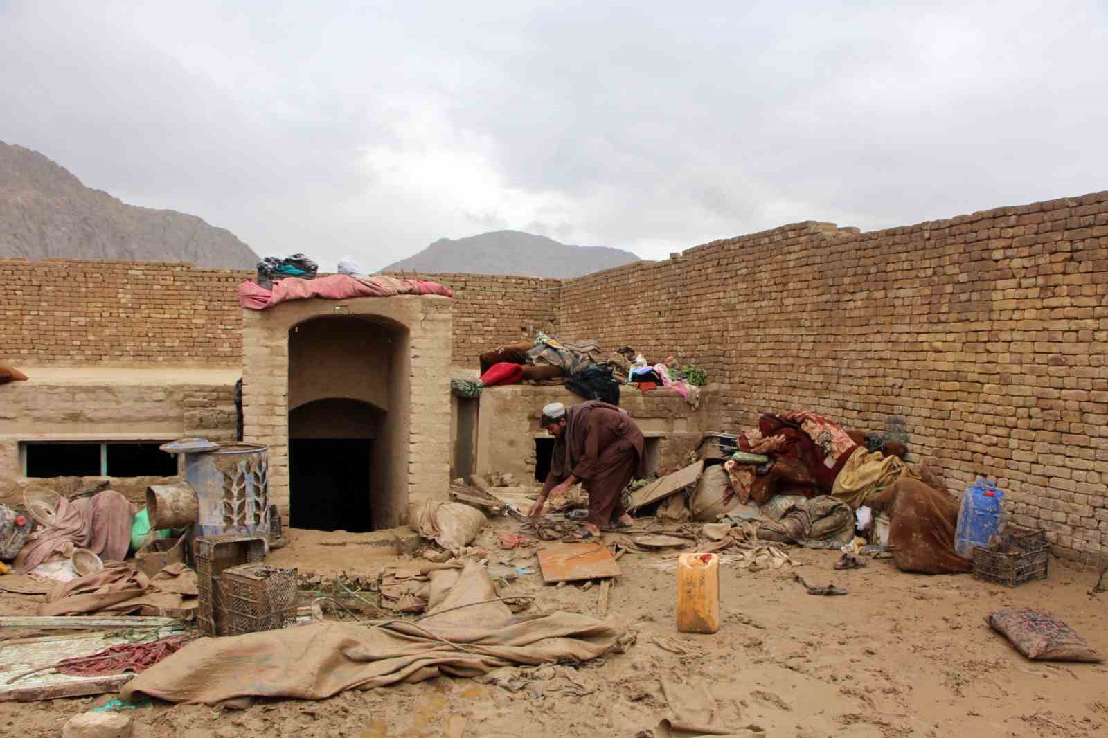 Afganistan’daki sellerde 61 kişi hayatını kaybetti, 116 kişi yaralandı
