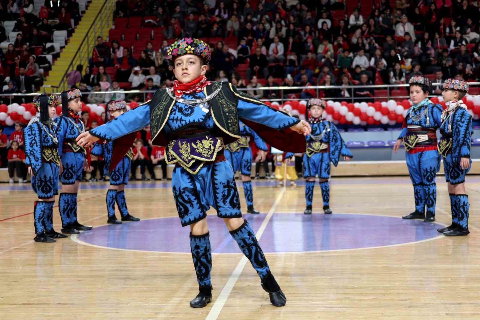 Afyonkarahisar’da 23 Nisan coşkusu
